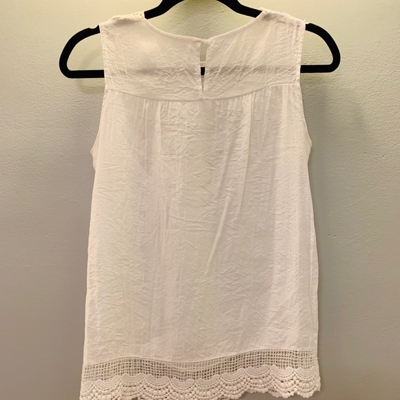 White Blouse with Embroidered Details - Picture 7 of 7